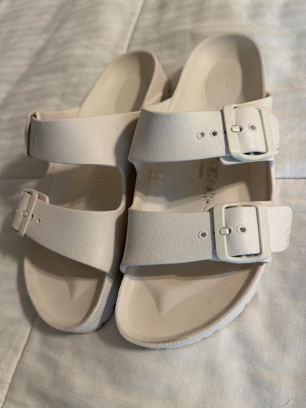 Birkenstock White 2-Strap Buckle Slide Sandals Adjustable Strap EU 37